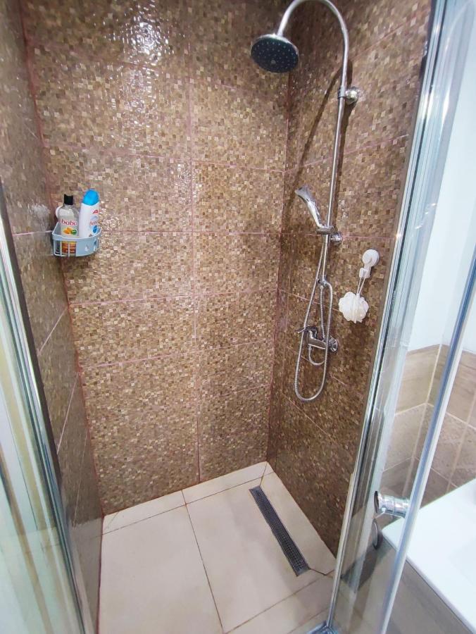 Apartament White Rose Studio Basement Budapeszt Zewnętrze zdjęcie